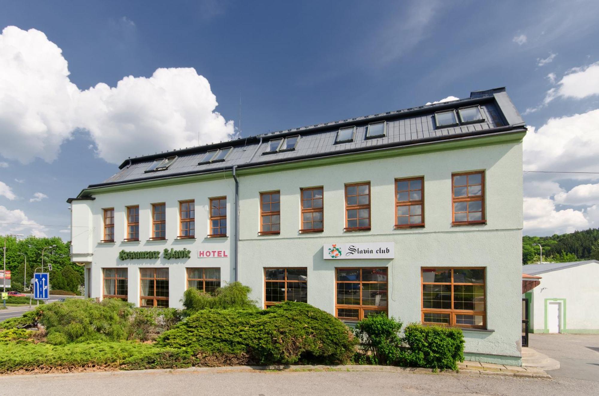 Hotel Slavia Босковіце Екстер'єр фото