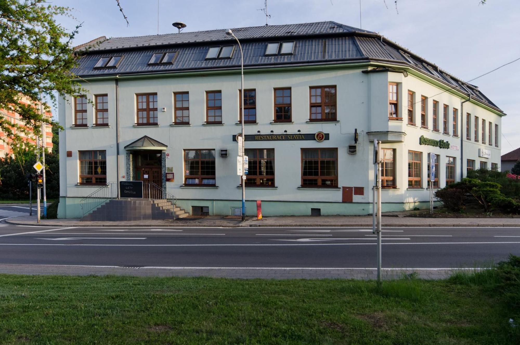 Hotel Slavia Босковіце Екстер'єр фото