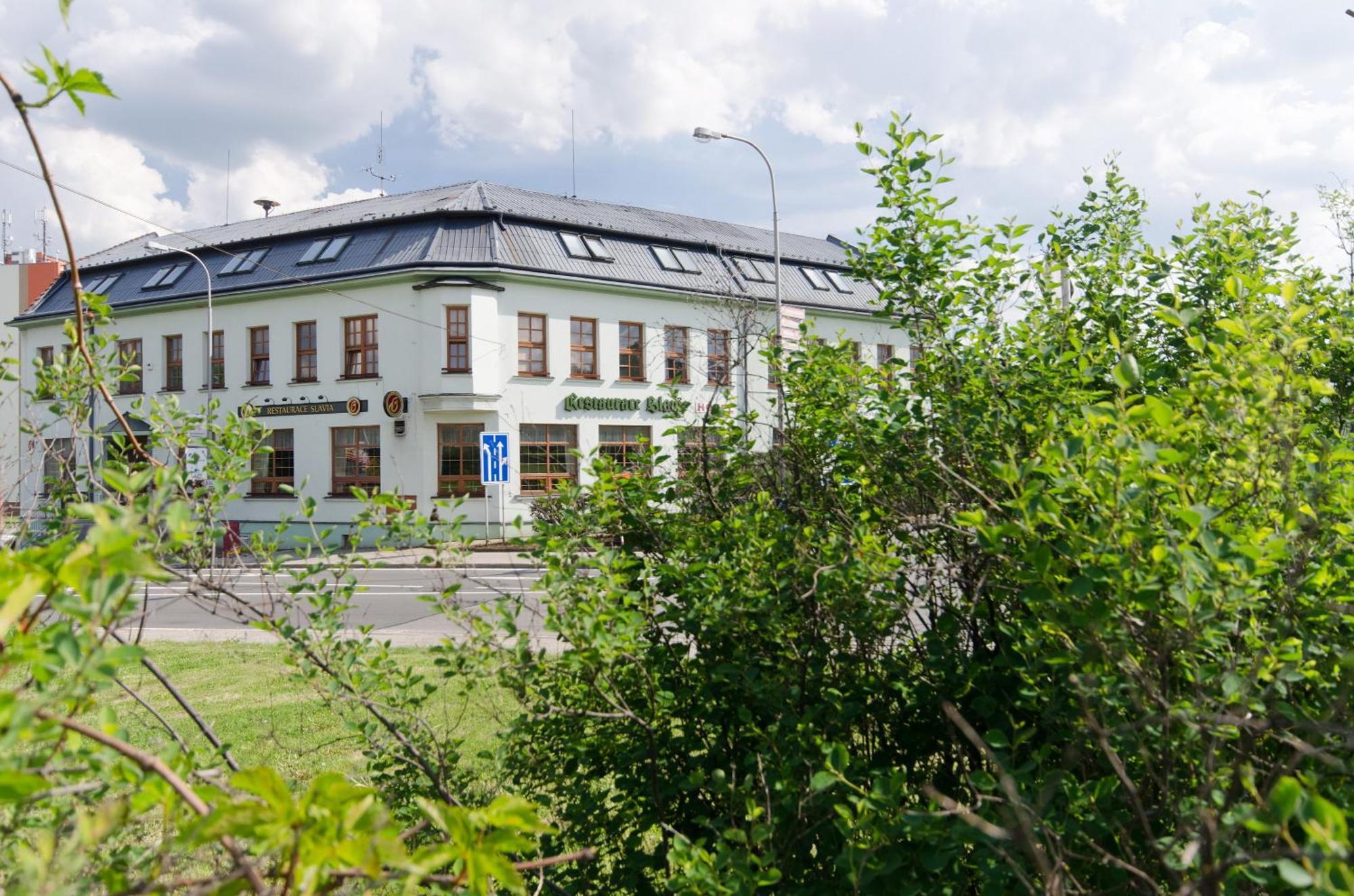 Hotel Slavia Босковіце Екстер'єр фото