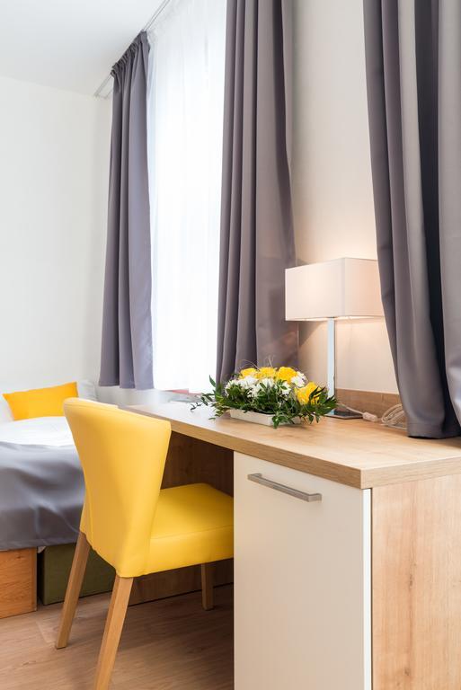Hotel Slavia Босковіце Екстер'єр фото